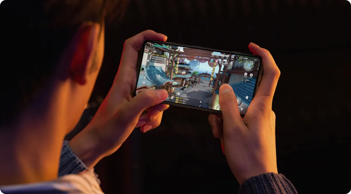 Low latency, high smoothness experience